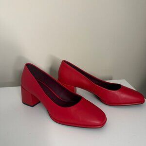 New with Tags Aerosoles Women's Alae Pump, Racing Red Leather, 9